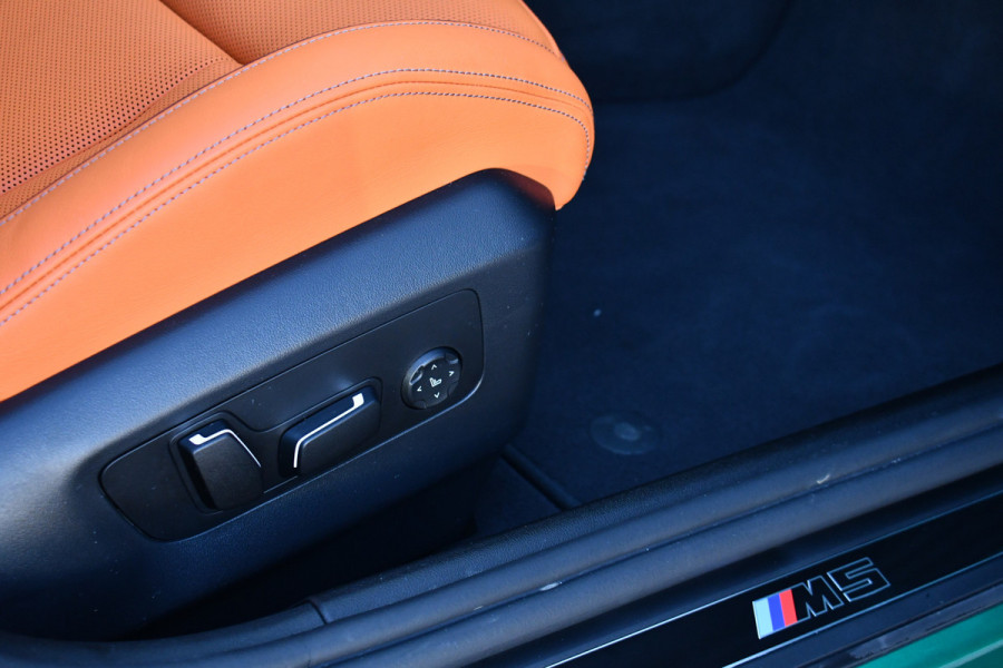 BMW 5 Serie Touring M5 Pano M-Driver Co-Pilot Carbon Alc-hemel B&W Alarm4