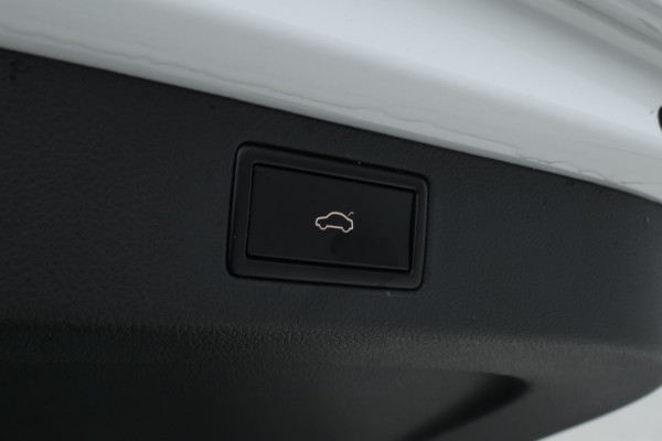 Škoda Kamiq 1.0 TSI Business Edition Automaat, virtual, Navigatie, Climate,