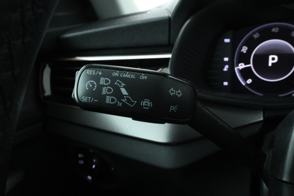 Škoda Kamiq 1.0 TSI Business Edition Automaat, virtual, Navigatie, Climate,