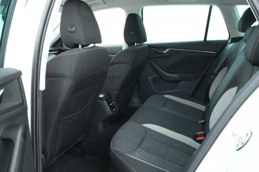 Škoda Kamiq 1.0 TSI Business Edition Automaat, virtual, Navigatie, Climate,