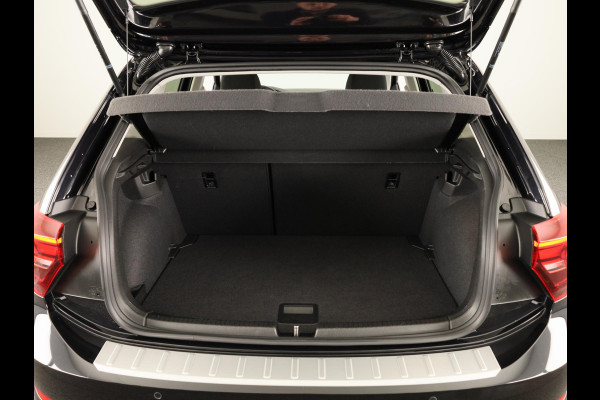 Volkswagen Polo 1.0 TSI Life 95PK | Navigatie | parkeersensoren | extra getint glas | keyless entry | stoelverwarming