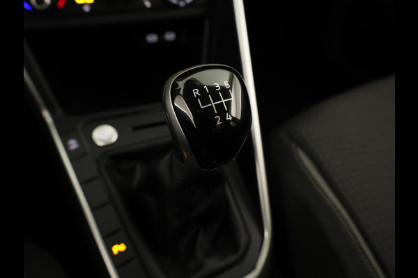 Volkswagen Polo 1.0 TSI Life 95PK | Navigatie | parkeersensoren | extra getint glas | keyless entry | stoelverwarming