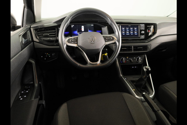 Volkswagen Polo 1.0 TSI Life 95PK | Navigatie via app | parkeersensoren | lm velgen