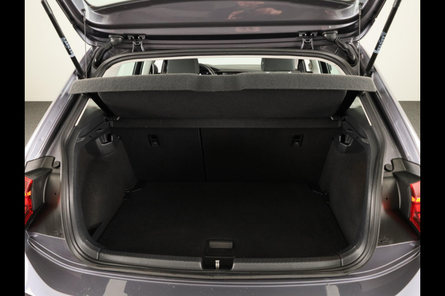 Volkswagen Polo 1.0 TSI Life 95PK | Navigatie via app | parkeersensoren | lm velgen