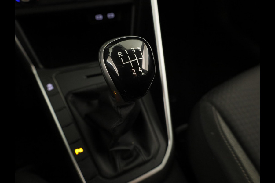 Volkswagen Polo 1.0 TSI Life 95PK | Navigatie via app | parkeersensoren | lm velgen