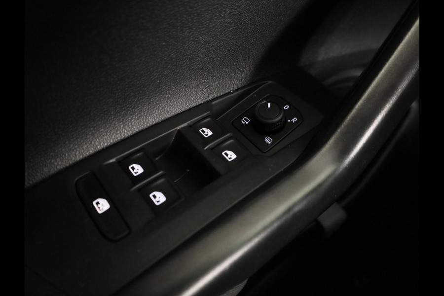 Volkswagen Polo 1.0 TSI Life 95PK | Navigatie via app | parkeersensoren | lm velgen