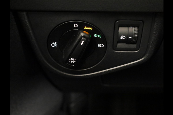 Volkswagen Polo 1.0 TSI Life 95PK | Navigatie via app | parkeersensoren | lm velgen