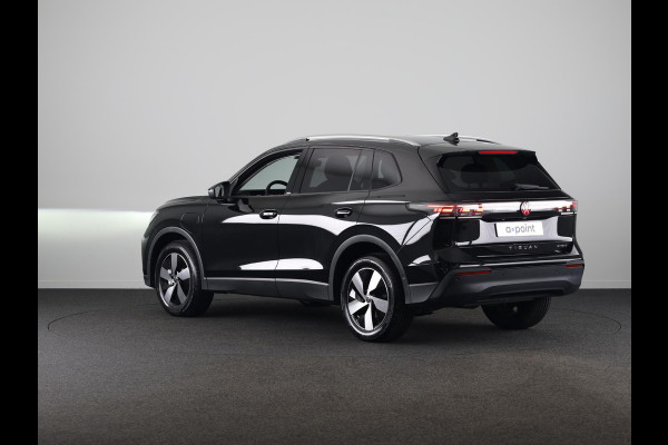 Volkswagen Tiguan 1.5 eHybrid Life 204 PK | Navigatie | Wegklapbare trekhaak | Verlengde garantie