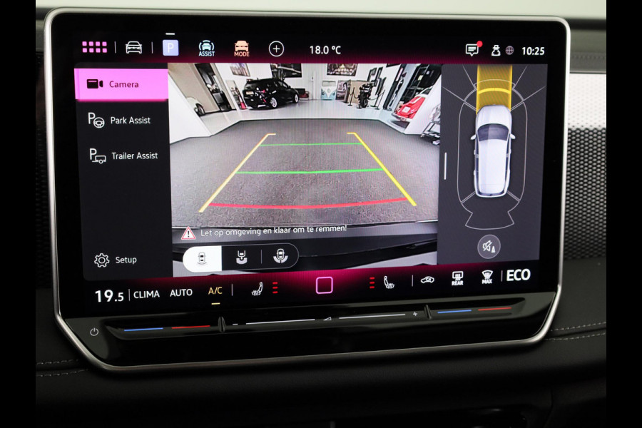 Volkswagen Tiguan 1.5 eHybrid Life 204 PK | Navigatie | Wegklapbare trekhaak | Verlengde garantie