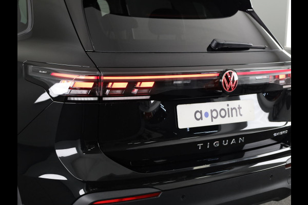 Volkswagen Tiguan 1.5 eHybrid Life 204 PK | Navigatie | Wegklapbare trekhaak | Verlengde garantie