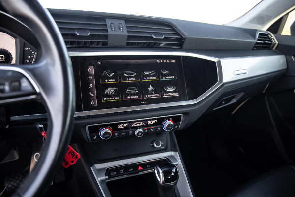 Audi Q3 45 TFSI e edition AUTOMAAT / PLUG IN HYBRID / STOELVERWARMING / LEER / VIRTUAL COCKPIT / CRUISE CONTROLE / DEALER ONDERHOUDEN