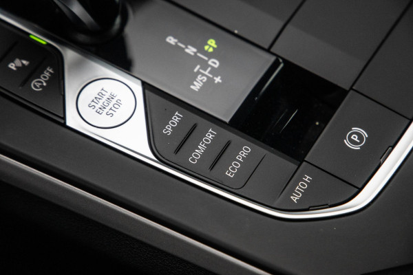 BMW 2 Serie Gran Coupé 218i Introduction Edition NAVI / CARPLAY / LED / AUTOMAAT / N.A.P