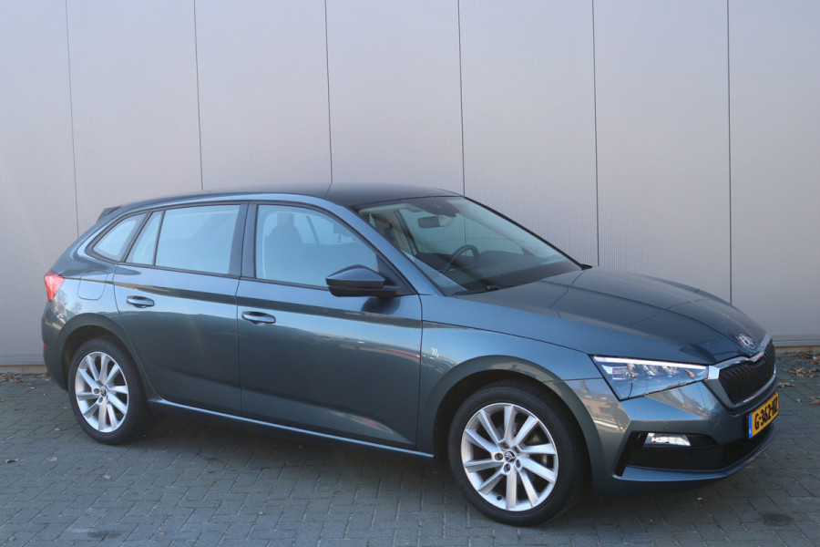 Škoda SCALA 116PK TSI Automaat Business Ed. Matrix-LED/Trekhaak/Pano-dak/Stoelverwarming/Navigatie