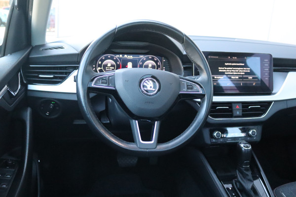 Škoda SCALA 116PK TSI Automaat Business Ed. Matrix-LED/Trekhaak/Pano-dak/Stoelverwarming/Navigatie