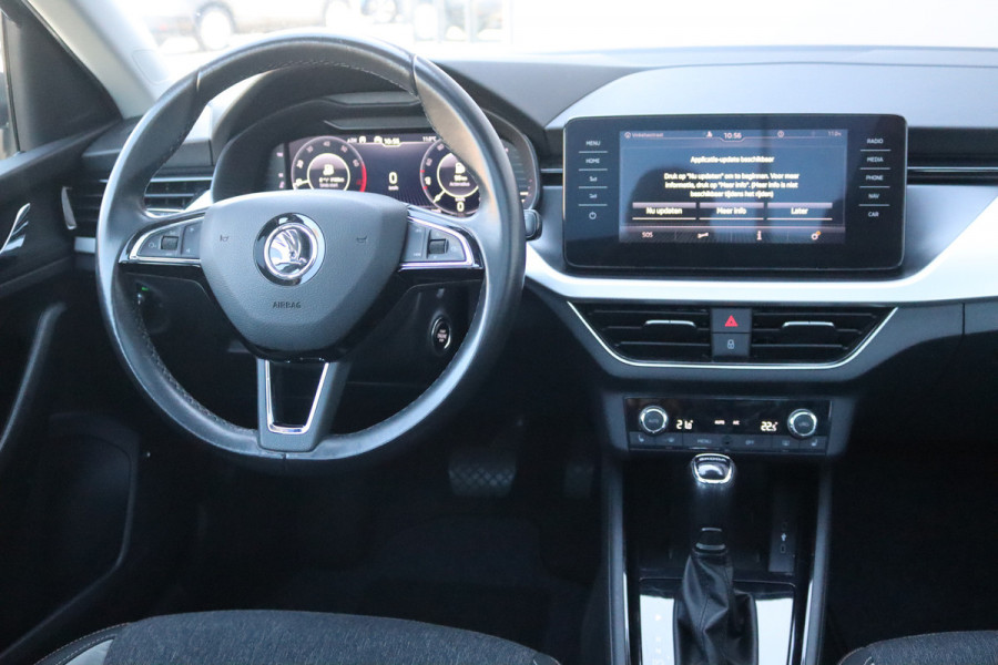 Škoda SCALA 116PK TSI Automaat Business Ed. Matrix-LED/Trekhaak/Pano-dak/Stoelverwarming/Navigatie
