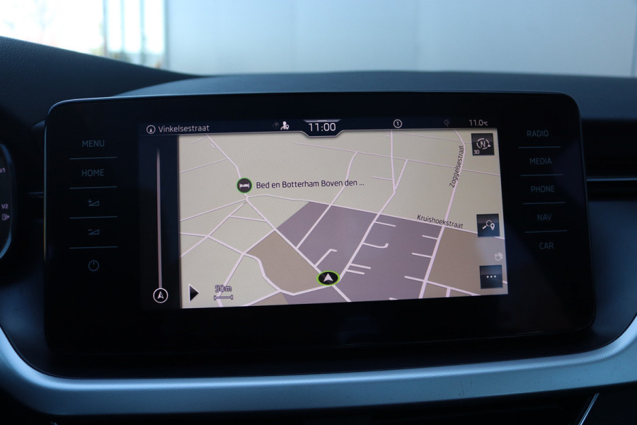 Škoda SCALA 116PK TSI Automaat Business Ed. Matrix-LED/Trekhaak/Pano-dak/Stoelverwarming/Navigatie