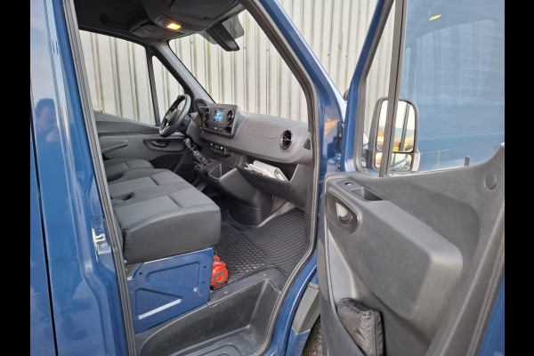 Mercedes-Benz Sprinter 311 2.2 CDI L2H2 / AIRCO / CAMERA / 3 ZITS / DEALER ONDERHOUDEN / NAVI