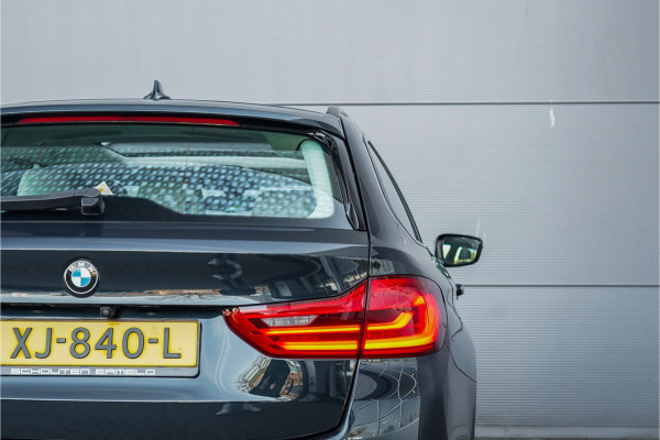 BMW 5 Serie Touring 540i xDrive High Ex M-Sport Speciale Kleur Stoelvent H/K 360° 20"