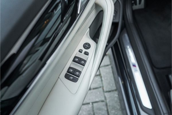 BMW 5 Serie Touring 540i xDrive High Ex M-Sport Speciale Kleur Stoelvent H/K 360° 20"