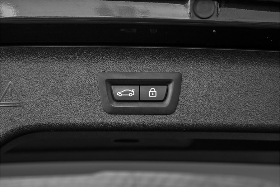 BMW 5 Serie Touring 540i xDrive High Ex M-Sport Speciale Kleur Stoelvent H/K 360° 20"