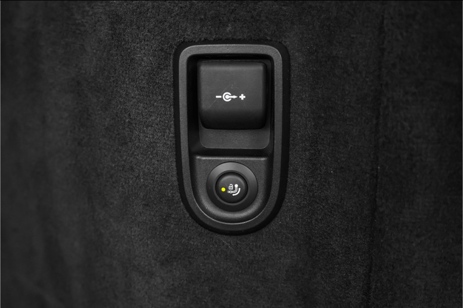 BMW 5 Serie Touring 540i xDrive High Ex M-Sport Speciale Kleur Stoelvent H/K 360° 20"