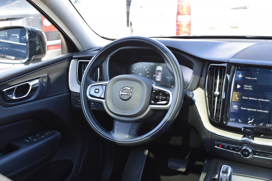 Volvo XC60 T8 AWD 390PK Plug-in Hybrid Inscription | Trekhaak | Panodak | Stoel-Stuur verwarming | ACC | All season |