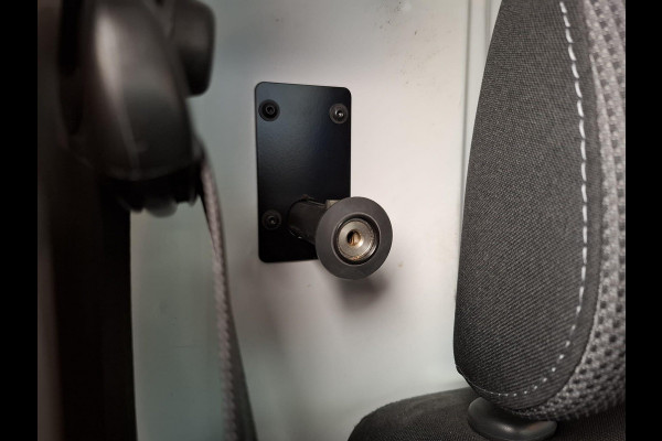 Renault Trafic 2.0 dCi 145 T27 L1H1 Comfort AUTOMAAT / IMPERIAL / NAVI / KASTEN INRICHTING / TREKHAAK