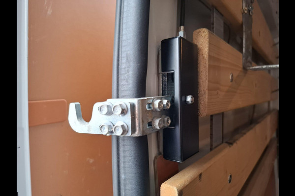 Renault Trafic 2.0 dCi 145 T27 L1H1 Comfort AUTOMAAT / IMPERIAL / NAVI / KASTEN INRICHTING / TREKHAAK