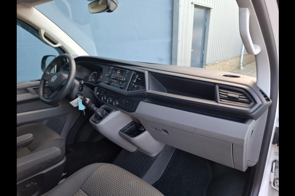 Volkswagen Transporter 2.0 TDI L2H1 30 DC VERLAAGD / SPOILERS IN KLEUR / AIRCO / CRUISE /  DUBBEL CABINE