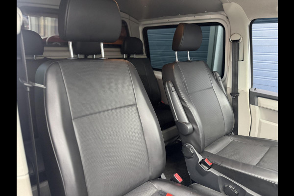 Volkswagen Transporter 2.0 TDI L2H1 Trendline DUBBEL CABINE / AIRCO / LEER / VERLAAGD / SPOILERS