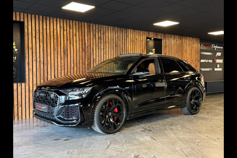 Audi Q8 4.0 TFSI RSQ8 quattro / Keramisch / Softclose / HUD / Stuurverwarming / B&O / Memory