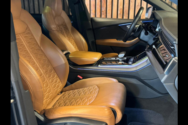 Audi Q8 4.0 TFSI RSQ8 quattro / Keramisch / Softclose / HUD / Stuurverwarming / B&O / Memory