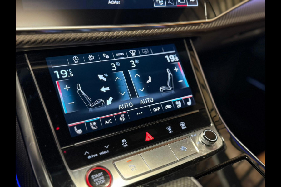 Audi Q8 4.0 TFSI RSQ8 quattro / Keramisch / Softclose / HUD / Stuurverwarming / B&O / Memory