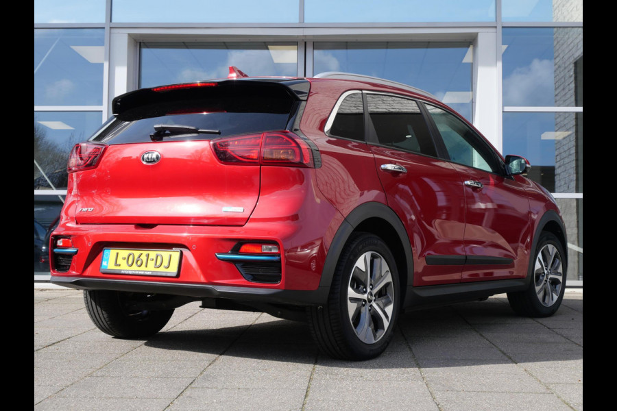 Kia e-Niro DynamicPlusLine 64 kWh | Schuif/kantel dak | Adaptief | Stoel/stuurverwarming | Navi | Camera |