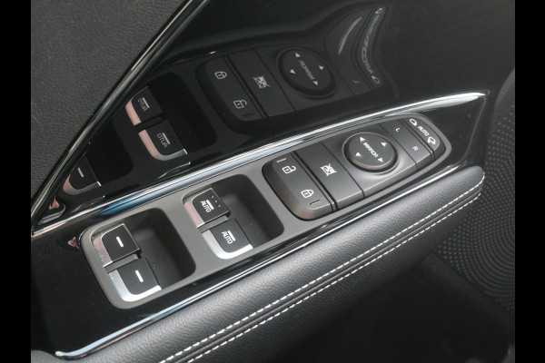 Kia e-Niro DynamicPlusLine 64 kWh | Schuif/kantel dak | Adaptief | Stoel/stuurverwarming | Navi | Camera |
