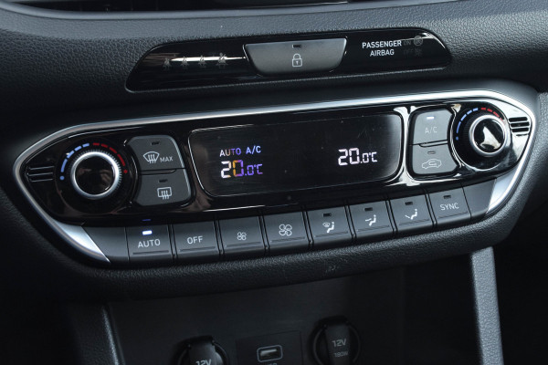 Hyundai i30 1.0 T-GDi MHEV Comfort Smart / Cruise Control/ Touch Navigatie/ Phonebox/ Verwarmbare stoelen/ 100kW (136PK)
