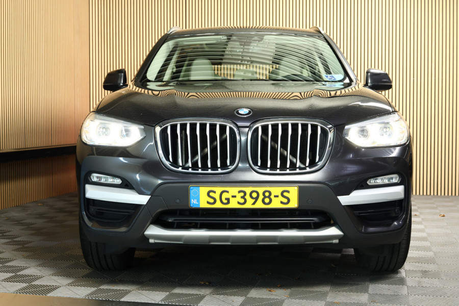 BMW X3 xDrive20d AUT Executive PANO LEDER NAV FULL-LED PDC "18