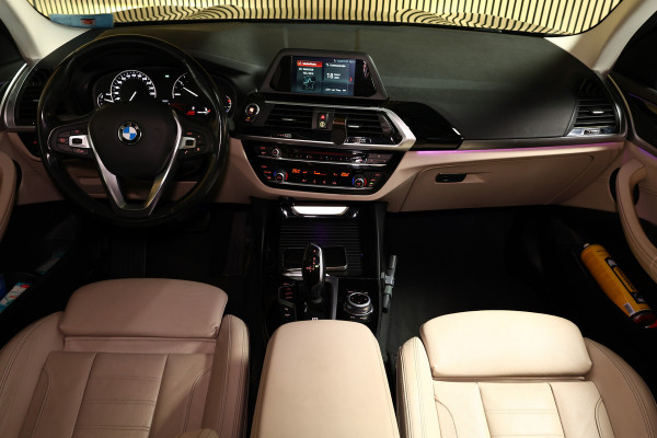 BMW X3 xDrive20d AUT Executive PANO LEDER NAV FULL-LED PDC "18