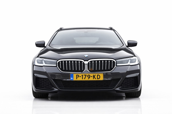 BMW 5 Serie Touring 520i M-Sport | LASERLIGHT | NAP | DEALER ONDERHOUDEN | APPLE CARPLAY | ANDRIOD AUTO | SFEERVERLICHTING