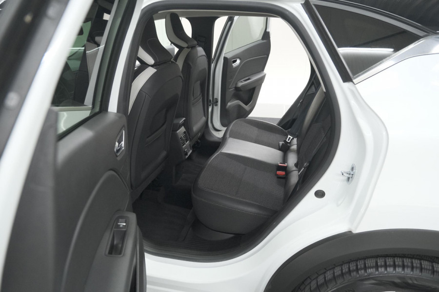 Renault Captur TCe 130 Intens | Trekhaak | Camera | Parkeersensoren | Trekhaak