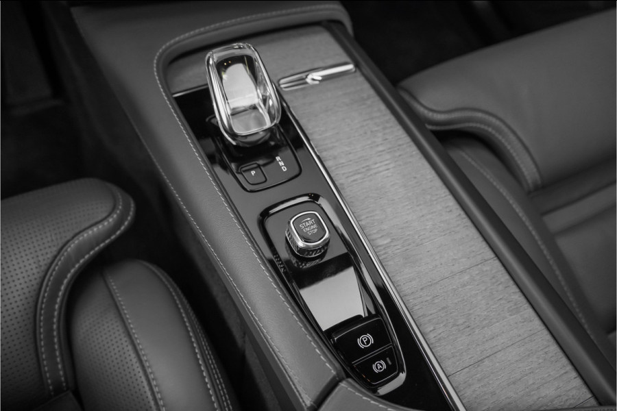 Volvo XC90 2.0 T8 Recharge AWD Inscription Pano Luchtvering Bowers&Wilkins 22"