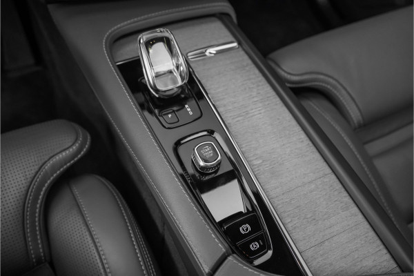 Volvo XC90 2.0 T8 Recharge AWD Inscription Pano Luchtvering Bowers&Wilkins 22"
