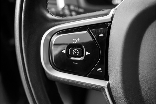 Volvo XC90 2.0 T8 Recharge AWD Inscription Pano Luchtvering Bowers&Wilkins 22"