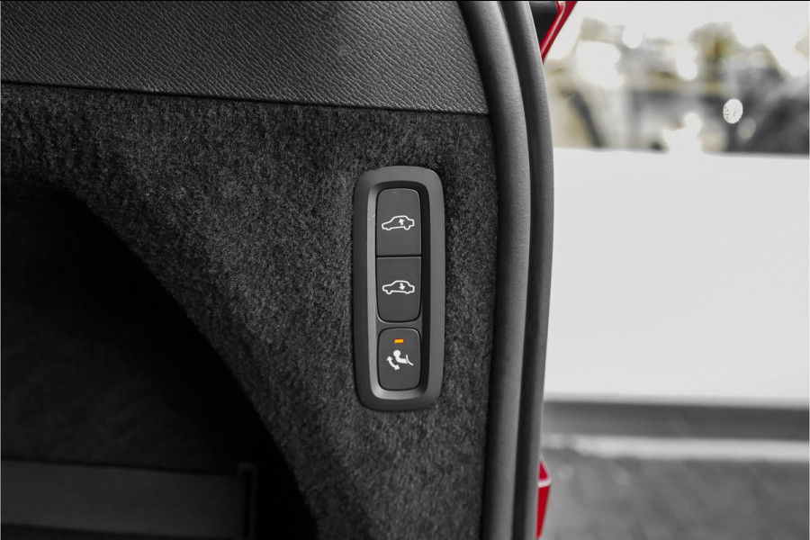 Volvo XC90 2.0 T8 Recharge AWD Inscription Pano Luchtvering Bowers&Wilkins 22"