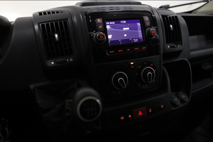 Peugeot Boxer 2.2 BlueHDi L3/H2 GRIJS 165PK LED IMPERIAAL NAVI AIRCO CRUISE CONTROL PDC LEASE V/A € 98,- pm INRUIL MOG