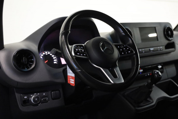 Mercedes-Benz Sprinter 314 CDI L2/H2 GRIJS CAMERA BLIS CLIMA MBUX CRUISE CONTROL NAVI 2020 LEASE v/a € 174,- p.m.