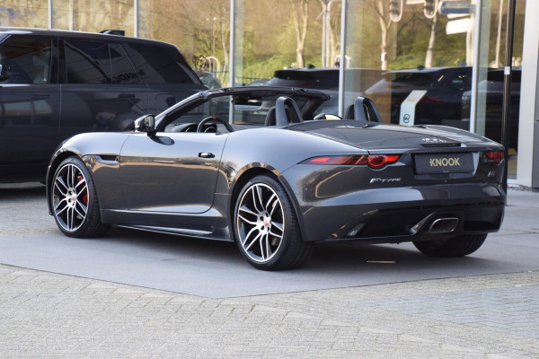 Jaguar F-Type 2.0T Chequered Flag