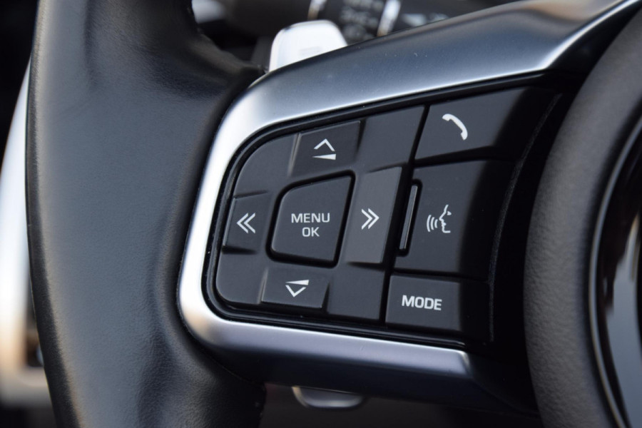 Jaguar F-Type 2.0T Chequered Flag