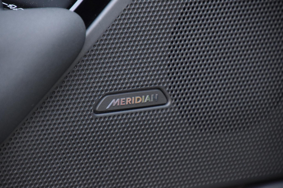 Land Rover Range Rover Velar P400e AWD Dynamic SE PHEV