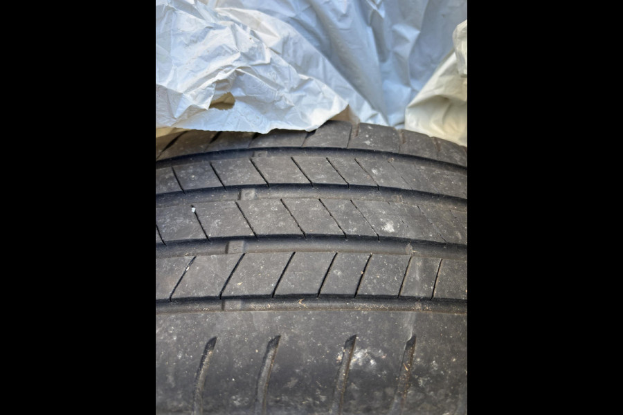 Ford Kuga 2.5 PHEV Titanium 225pk Afneembare Trekhaak | Adaptieve Cruise | Winterpack | Dodehoeksensoren | Elektrische Achterklep | Dealeronderhouden